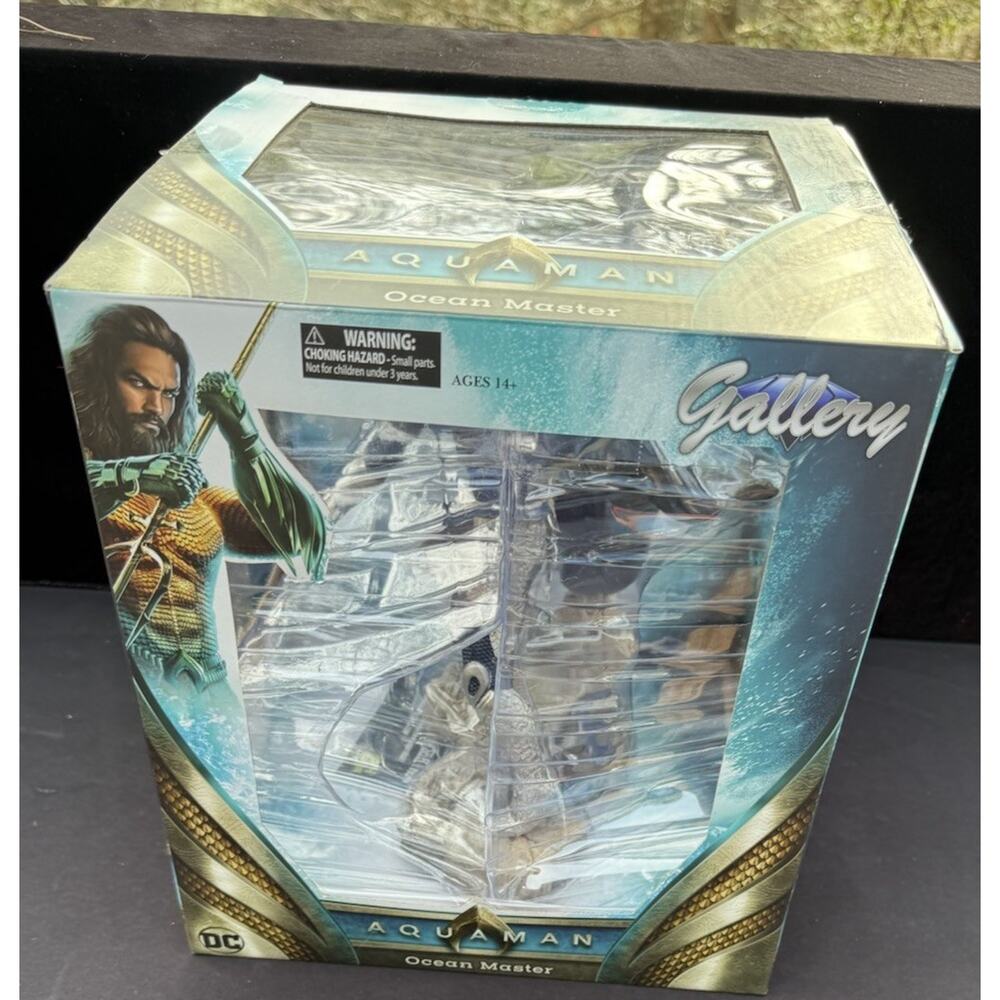 New DC Movie Aqua Man Gallery Ocean Master PVC Statue Brand New!